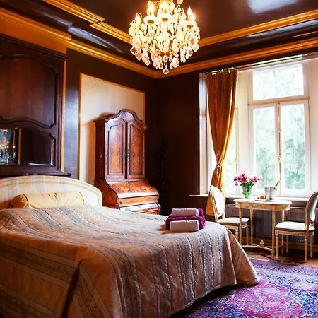 Chateau Morreau * Porcheresse (Belgium Luxembourg)